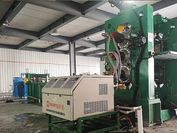 辊筒用红杏app黄色下载进行温度控制，精准控温助力生产