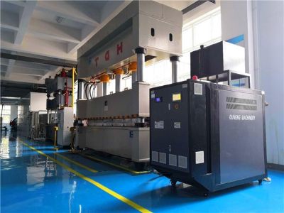 碳纤维复合材料成型工艺，记得收藏「红杏app机械」